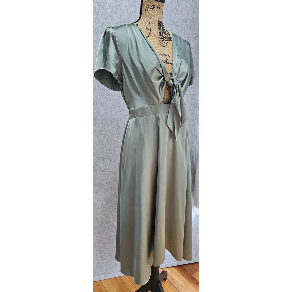 Baltic Born Satin Tie Front Midi Dress Sage Green Flutter Sleeve Size M - Picture 5 of 16